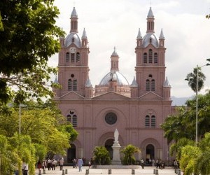 Señor de los Milagros de Buga Basilica.  Source: www.buga.com.co